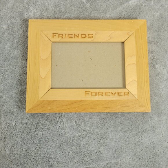 Friends Forever Picture Photo Frame Wood Grain Free Standing 5x3.5 S95E - Picture 1 of 8